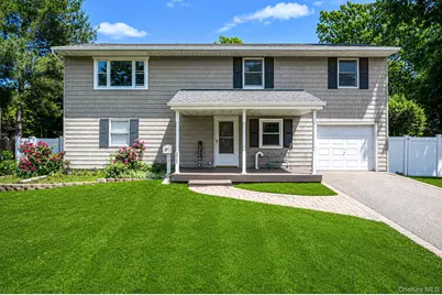 377 Montgomery Avenue, West Babylon, NY 11704 - Photo 1