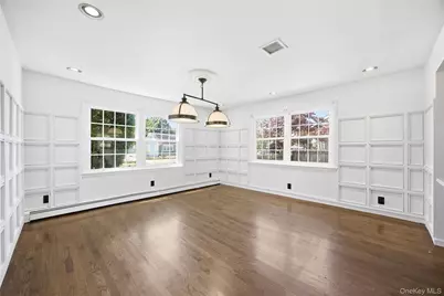 25 Parkdale Drive, North Babylon, NY 11703 - Photo 4