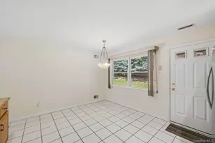 36 Windsor Cir, New City, NY 10956 - Photo 12
