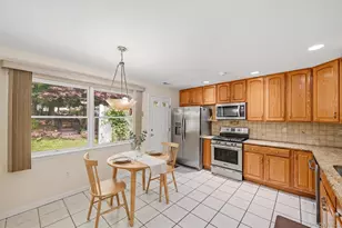 36 Windsor Cir, New City, NY 10956 - Photo 8