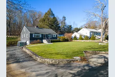 44 Oakridge Road, North Salem, NY 10560 - Photo 2