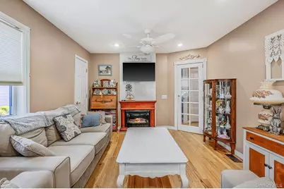 61 N Ocean Avenue, Islip, NY 11751 - Photo 6