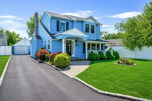 61 N Ocean Ave, Islip, NY 11751 - Photo 2