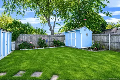 61 N Ocean Avenue, Islip, NY 11751 - Photo 34