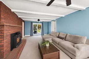 11 Lincoln Ct, Copiague, NY 11726 - Photo 6