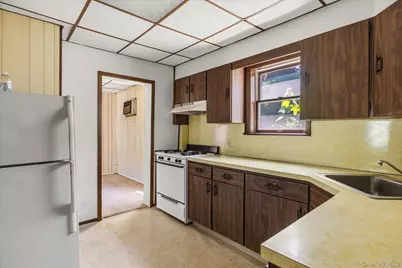6112 56th Drive, Maspeth, NY 11378 - Photo 16