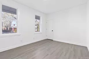 254 Charles Ave, New York, NY 10302 - Photo 6