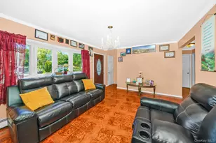 22 Montgomery St, Brentwood, NY 11717 - Photo 4