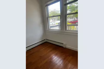 146 Penataquit Avenue, Bay Shore, NY 11706 - Photo 6