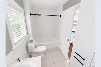 533, 531, 529 Montauk Highway, Westhampton Beach, NY 11978 - Photo 36