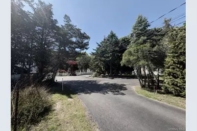 533, 531, 529 Montauk Highway, Westhampton Beach, NY 11978 - Photo 1