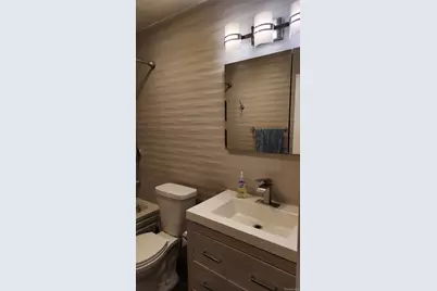 15218 Union Turnpike #204K, Flushing, NY 11367 - Photo 10