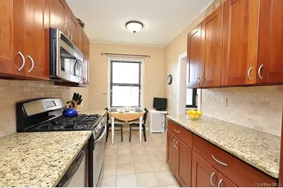 143 Garth Road #5J, Scarsdale, NY 10583 - Photo 14