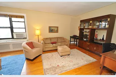 143 Garth Road #5J, Scarsdale, NY 10583 - Photo 2