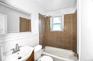 674 Henry St, Uniondale, NY 11553 - Photo 14