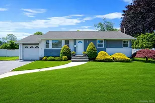 10 Kipling Dr, Greenlawn, NY 11740 - Photo 2