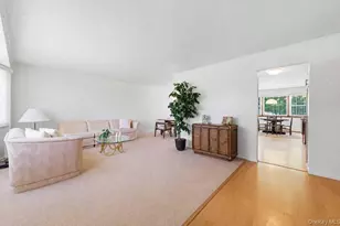 10 Kipling Dr, Greenlawn, NY 11740 - Photo 4