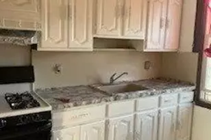 103-16 89th St, Ozone Park, NY 11417 - Photo 18