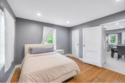 12 Mallar Avenue, Bay Shore, NY 11706 - Photo 10