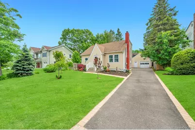 12 Mallar Avenue, Bay Shore, NY 11706 - Photo 24