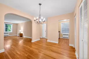 19 Schenck Ave, Great Neck, NY 11021 - Photo 4