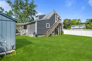 43 Woods Ln, Centereach, NY 11720 - Photo 30