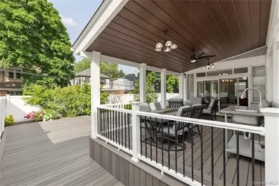 7831 220th Street, Oakland Gardens, NY 11364 - Photo 24
