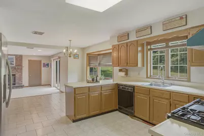 41 Saddle Ridge Drive, Hopewell Junction, NY 12533 - Photo 18