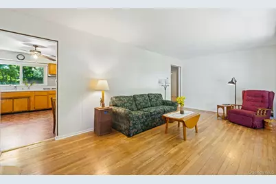 13 Lillian Drive, Spring Valley, NY 10977 - Photo 2