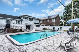 323 Richard St, West Hempstead, NY 11552 - Photo 18