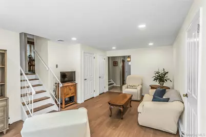 323 Richard Street, West Hempstead, NY 11552 - Photo 8