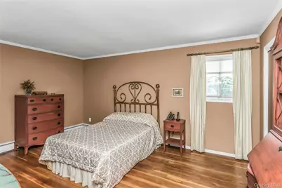323 Richard Street, West Hempstead, NY 11552 - Photo 12