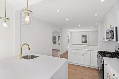 47 Walnut Avenue E, Farmingdale, NY 11735 - Photo 8