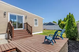 47 Walnut Ave E, Farmingdale, NY 11735 - Photo 12