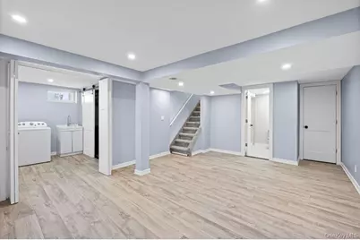 47 Walnut Avenue E, Farmingdale, NY 11735 - Photo 10