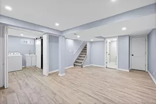 47 Walnut Ave E, Farmingdale, NY 11735 - Photo 10