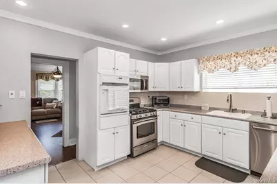 1680 Roosevelt Street, Baldwin, NY 11510 - Photo 10