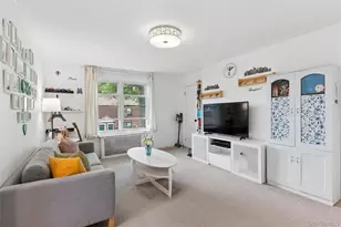 196-56 69th Ave, Fresh Meadows, NY 11365 - Photo 2