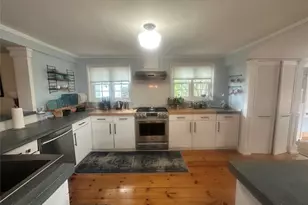 744 Main St, Greenport, NY 11944 - Photo 6