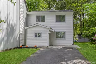 34 Elizabeth Way, Kiamesha Lake, NY 12751 - Photo 2