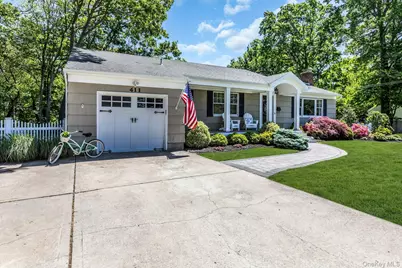 411 Hillside Avenue, West Sayville, NY 11796 - Photo 2