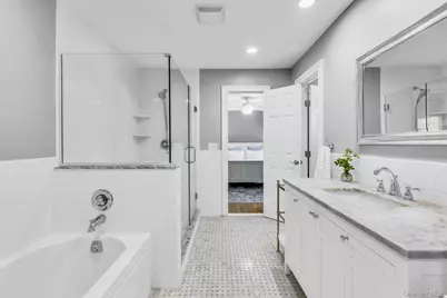 411 Hillside Avenue, West Sayville, NY 11796 - Photo 22