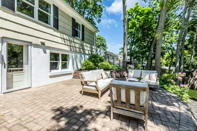 411 Hillside Avenue, West Sayville, NY 11796 - Photo 38