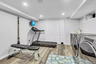 411 Hillside Avenue, West Sayville, NY 11796 - Photo 36