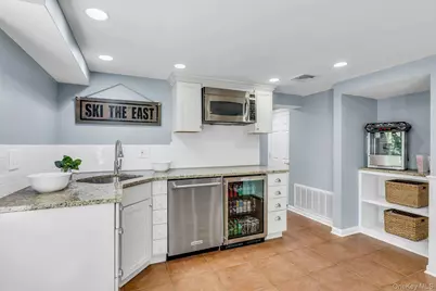 411 Hillside Avenue, West Sayville, NY 11796 - Photo 32