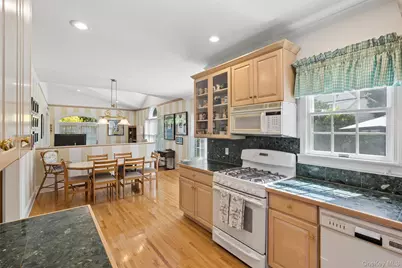 153 Roxbury Road, Garden City, NY 11530 - Photo 16
