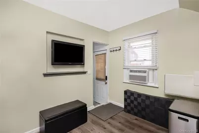 135-15 244th Street, Rosedale, NY 11422 - Photo 10