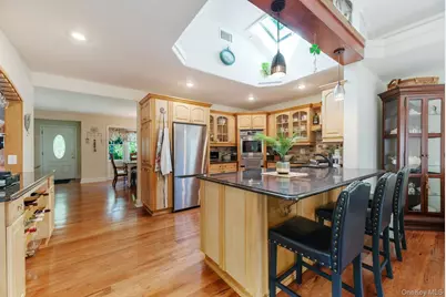21 Jones Road, Hampton Bays, NY 11946 - Photo 8