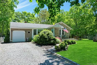 21 Jones Road, Hampton Bays, NY 11946 - Photo 2