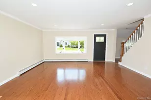 4195 Florence Rd, Bethpage, NY 11714 - Photo 2